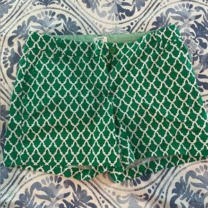 Crown & Ivy green pattern shorts